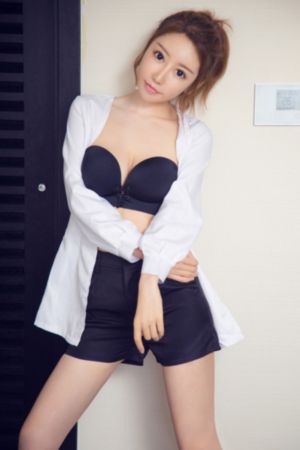 最年轻的小姨子在线观看