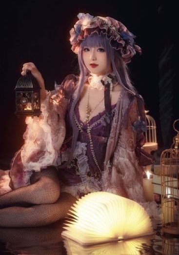 火山口的俩人