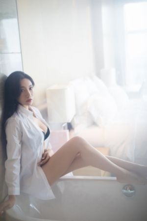 按摩房女大学生