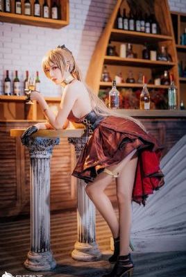 裙子里面的是怪兽