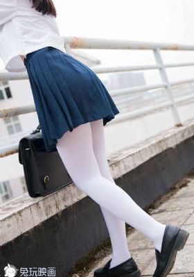 女同学3