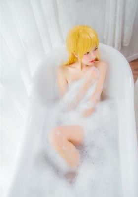蜜桃精品在线